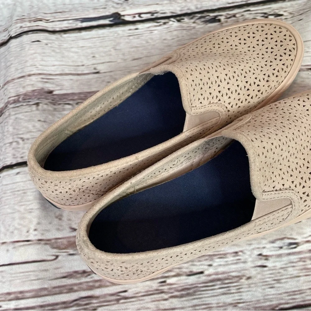 Sperry Seaside Nautical Light Pink Perforated Slip On Loafer Shoes‎ Women’s 7.5M